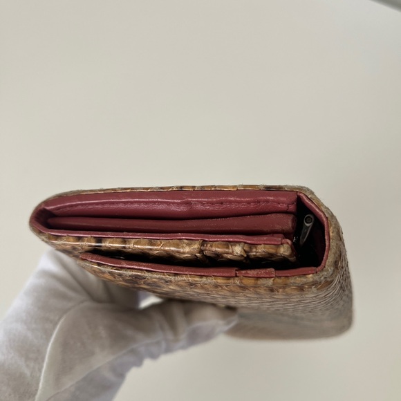 PRADA **RARE Python Matinee continental bi-fold wallet. Rose-colored interior. - Picture 9 of 12